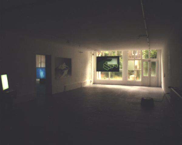 v.l.n.r.: Ektaskope, 1987; titel onbekend; Commande a distance, 1985; Credit (IFP), 1987; Le Plot (IFP), 1985; Generique, 1984. <em>fotograaf: © Pieter Boersma, Amsterdam</em> © De Appel, Amsterdam & de kunstenaar(s)/the artist(s)