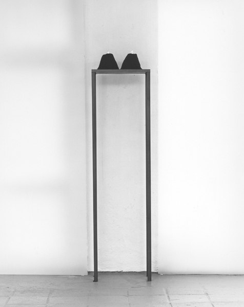 Sans titre, 1988. <em>fotograaf: © Tom Haartsen, Ouderkerk aan de Amstel</em> © De Appel, Amsterdam & de kunstenaar(s)/the artist(s)