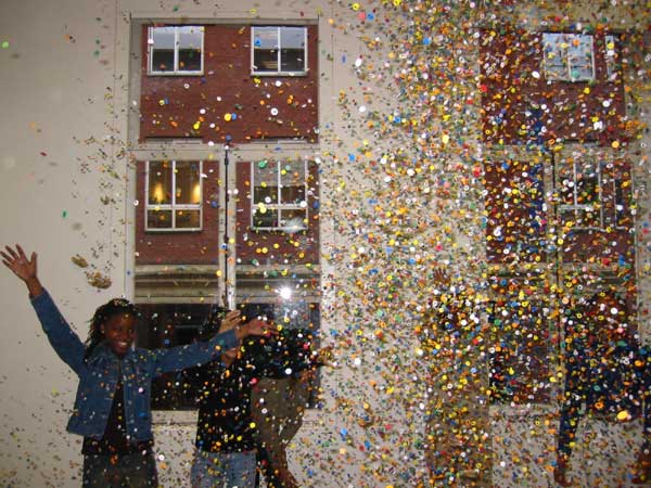 Erick Beltrán, Agua Fiestas, 2002. <em>fotograaf: © Florian Lantau</em> © De Appel, Amsterdam & de kunstenaar(s)/the artist(s)