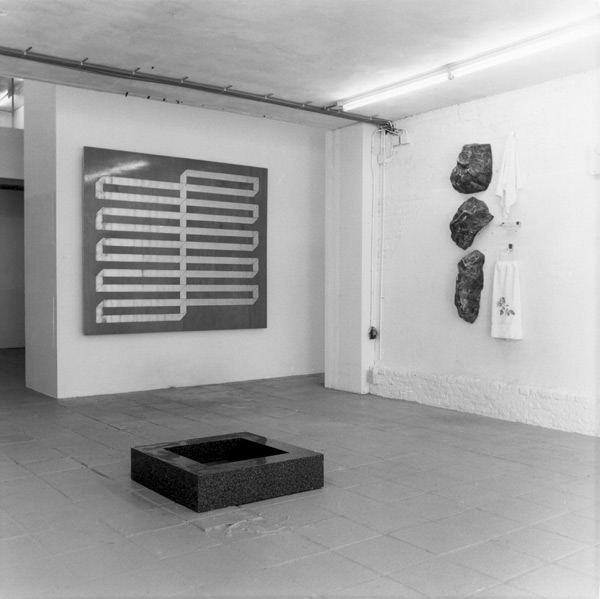 v.v.n.a.: Matthew McCaslin, Trident, 1985; Mark Stahl, Chain Gang, 1987; Christian Eckard, Illumination Gray, 1987. <em>fotograaf: © Hans Sonneveld</em> Hans Sonneveld