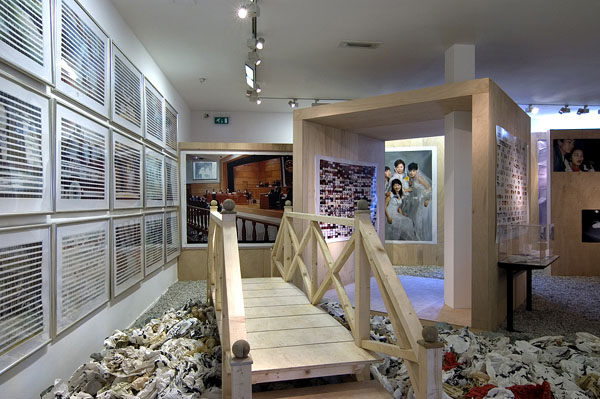 Zheng Guogu, My Home is Your Museum, 2005. <em>fotograaf: © Mels van Zutphen</em> © Mels van Zutphen