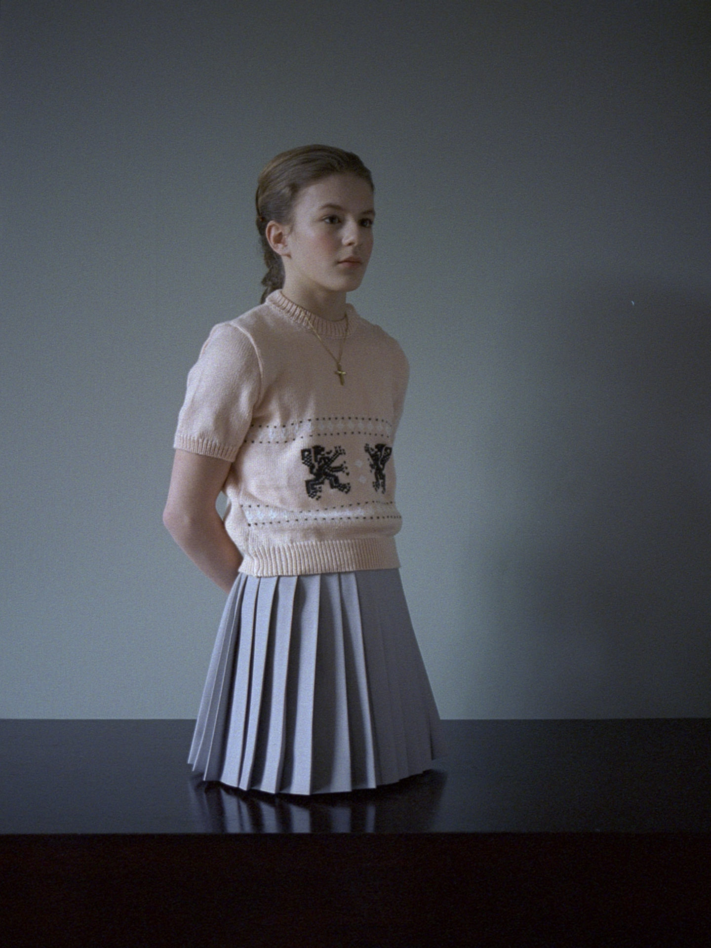 Michaël Borremans, "Weight", 2005, Courtesy Zeno X Gallery Zeno X Gallery