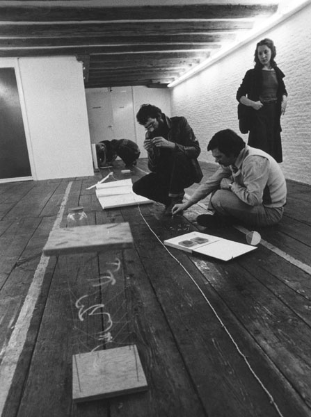 Installatie / tentoonstelling © De Appel, Amsterdam & de kunstenaar(s)/the artist(s)