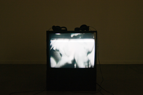 Joan Jonas "Vertical Roll", 1972. <em>fotograaf: Cassander Eeftinck Schattenkerk</em> Cassander Eeftinck Schattenkerk