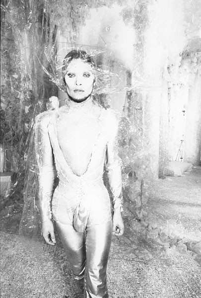 Uitnodiging © De Appel, Amsterdam & de kunstenaar(s)/the artist(s)