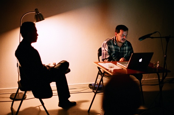 Jon Mikel Euba Re:Horse, lecture performance, 2008. <em>fotograaf: Nicholas Burrough</em> Nicholas Burrough