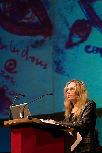 Bracha L. Ettinger. <em>fotograaf: Cassander Eeftinck Schattenkerk</em>