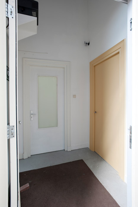 Maze de Boer, Cornered, 2011. Door, frame, wood, plaster, Courtesy of the artist
