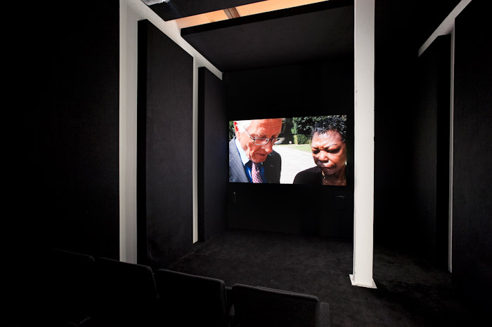 Sven Augustijnen, Spectres, 2011. <em>fotograaf: Cassander Eeftinck Schattenkerk</em>