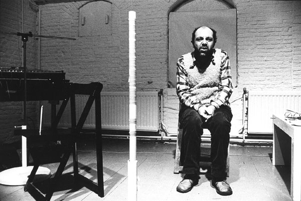 Performance II. <em>fotograaf: © Pieter Boersma, Amsterdam</em> © De Appel, Amsterdam & de kunstenaar(s)/the artist(s)