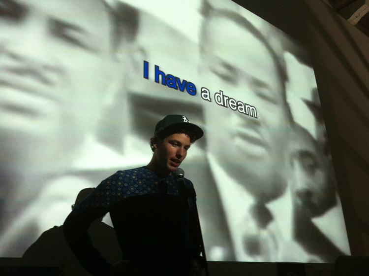 Speecharoke, Simone C. Niquille en Leanne Wijnsma, foto van Jaroslav Toussaint.