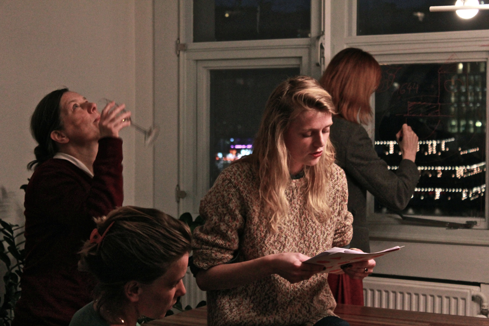 Apples in the Cosmos // Apples in the Sea, first Benefit Event (27 March) by de Appel Curatorial Programme. <em>fotograaf: Carina Erdmann</em>