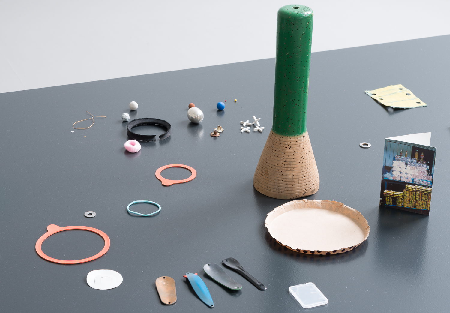 Martin La Roche, Unfolding a string, 2015. <em>fotograaf: Cassander Eeftinck Schattenkerk</em>