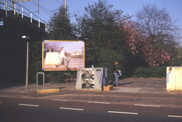 Pierre Huyghe, billboard, Linnaeusstraat/Tugelaweg, Amsterdam, 1995. <em>fotograaf: © Arnd Bronkhorst, Amsterdam</em> © De Appel, Amsterdam & de kunstenaar(s)/the artist(s)