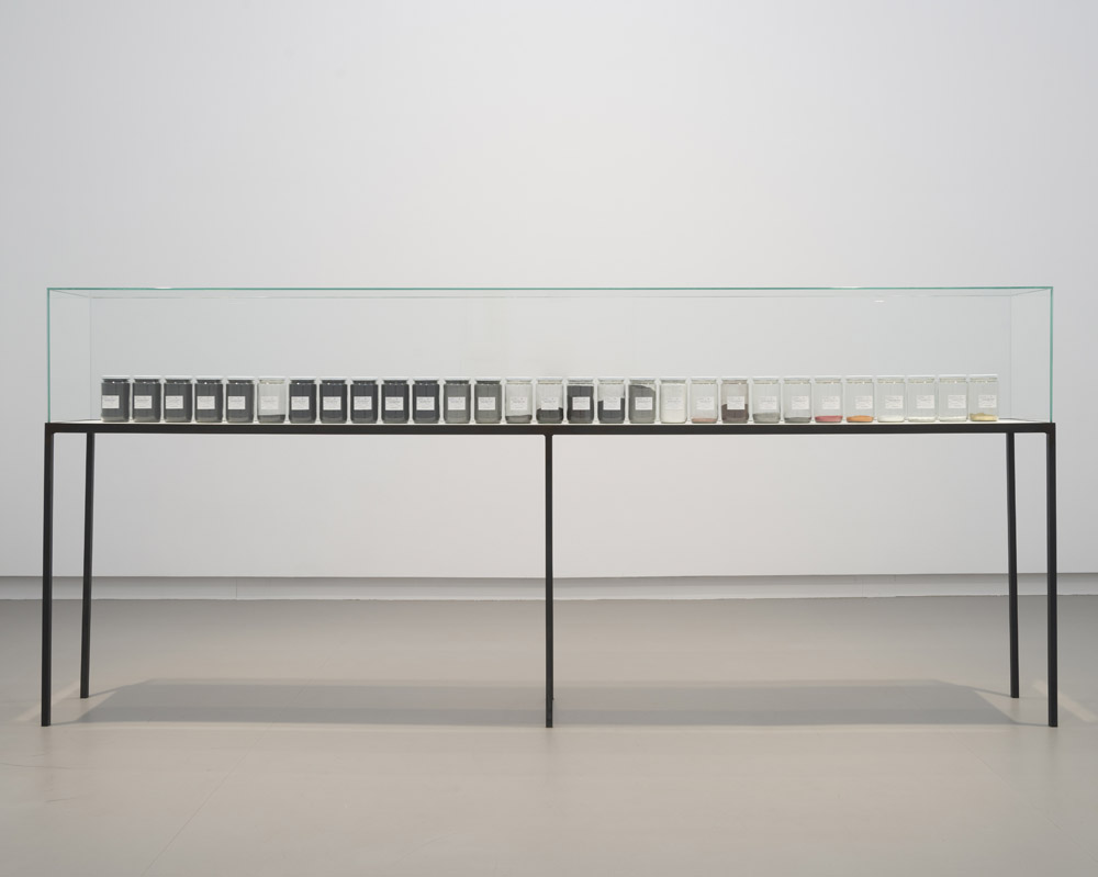 Alicja Kwade, Fahrrad, 2014. <em>fotograaf: Cassander Eeftinck Schattenkerk</em>