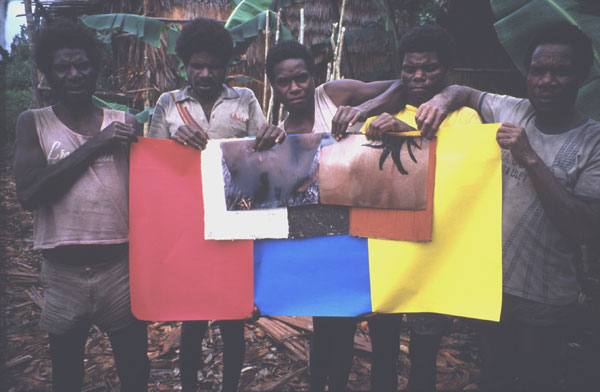 Roy Villevoye, Tjampoer, 1994. <em>fotograaf: © Cary Markerink, Amsterdam</em> © De Appel, Amsterdam & de kunstenaar(s)/the artist(s)
