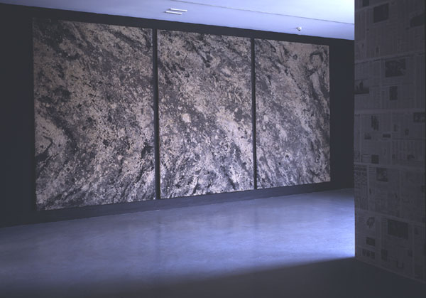 Bizhan Bassiri, Evaporazioni, 1994. <em>fotograaf: A. Maranzano</em>