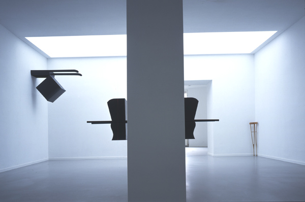 Pepe Espaliú, v.l.n.r: Carrying VIII (1992), Carrying II (1992), Sin Título (1993). <em>fotograaf: © Cary Markerink, Amsterdam</em> © De Appel, Amsterdam & de kunstenaar(s)/the artist(s)