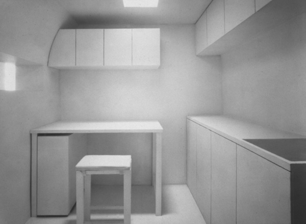Absalon, Cellule no. 1, 1992. <em>fotograaf: © Cary Markerink, Amsterdam</em> © De Appel, Amsterdam & de kunstenaar(s)/the artist(s)