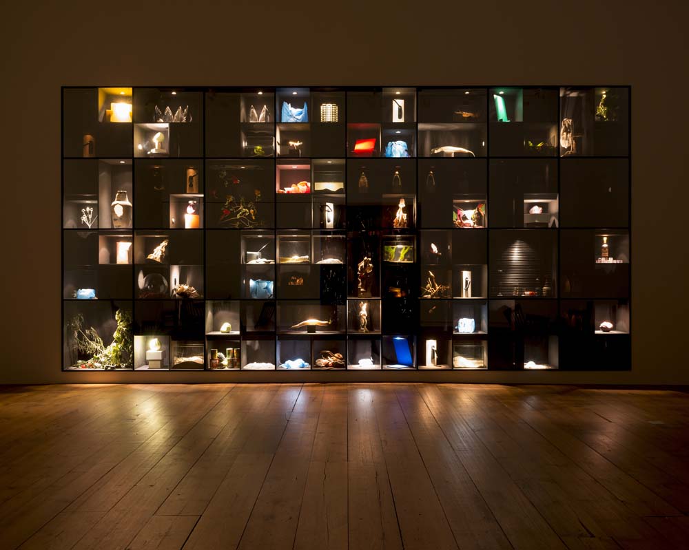 Bermuda (2016) Gabriel Lester, Robertas Narkas, Lisa Rosenblatt, Freek Wambacq. <em>fotograaf: Cassander Eeftinck Schattenkerk</em>