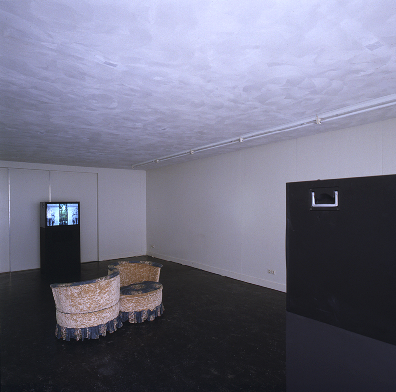 1991 MARCEL ODENBACH, DANS LA VISION PERIPHERIQUE DU TEMOIN, 1986. INSCAPES 1 Jun - 14 Jul 1991, @ Prinseneiland 7. photographer: &copy; Tom Haartsen, Ouderkerk aan de Amstel &copy; De Appel, Amsterdam & de kunstenaar(s)/the artist(s)