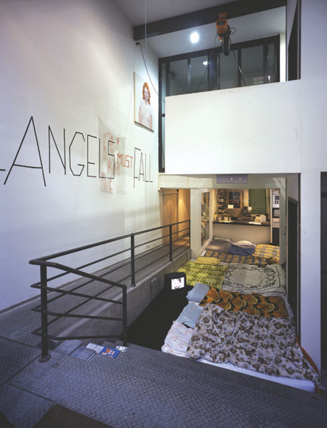 Jaap Kroneman, v.l.n.r.: ALL ANGELS MUST FALL, 1998; OVER NECROFILIE, 2002; BEDDEN, 2002. <em>fotograaf: © Ernst Moritz, Den Haag / The Hague</em> © De Appel, Amsterdam & de kunstenaar(s)/the artist(s)