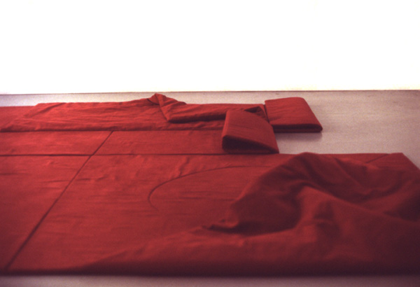 Corné Gabriëls, Liggen, 1997. <em>fotograaf: © T & R Henderson, Amsterdam</em> © De Appel, Amsterdam & de kunstenaar(s)/the artist(s)