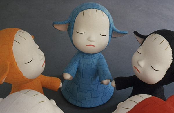 Yoshitomo Nara, Pilgrims, 1999. <em>fotograaf: © Ernst Moritz, Den Haag / The Hague</em> © De Appel, Amsterdam & de kunstenaar(s)/the artist(s)
