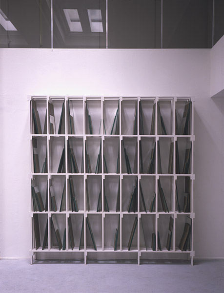 Inventaire, 1989. <em>fotograaf: © Cary Markerink, Amsterdam</em> © De Appel, Amsterdam & de kunstenaar(s)/the artist(s)