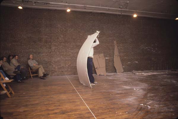 Servie Janssen, performance, 626 Broadway, New York II. <em>fotograaf:  Marty Heitner</em>