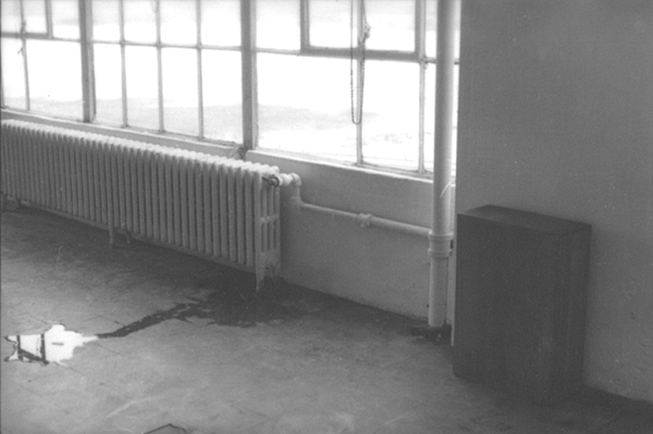 Gerrit Dekker, installatie, Oil and Steel Gallery, New York I © De Appel, Amsterdam & de kunstenaar(s)/the artist(s)