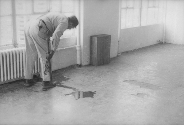 Gerrit Dekker, installatie, Oil and Steel Gallery, New York III © De Appel, Amsterdam & de kunstenaar(s)/the artist(s)